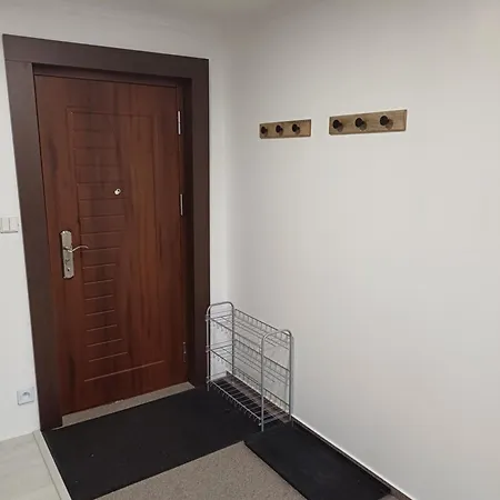 Pod Lesom Apartment