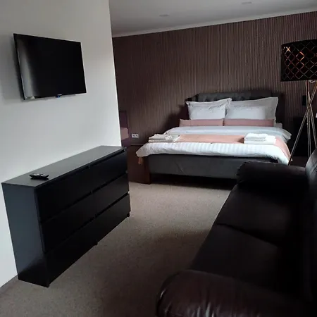 Apartmán Pod Lesom *